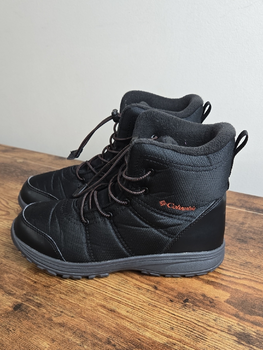 Columbia Big Kids' Fairbanks Omni-Heat Boots in black Sz 5 Winter Snow Coldgear